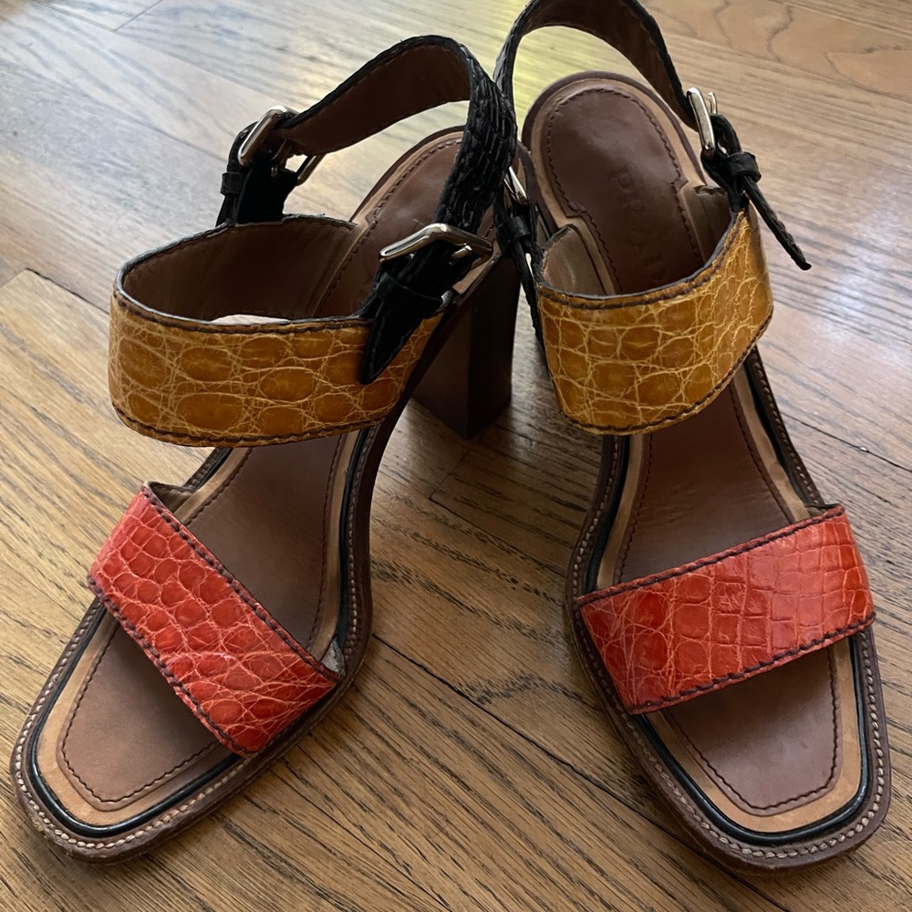 Prada sandals in a good condition. EUR 37,5